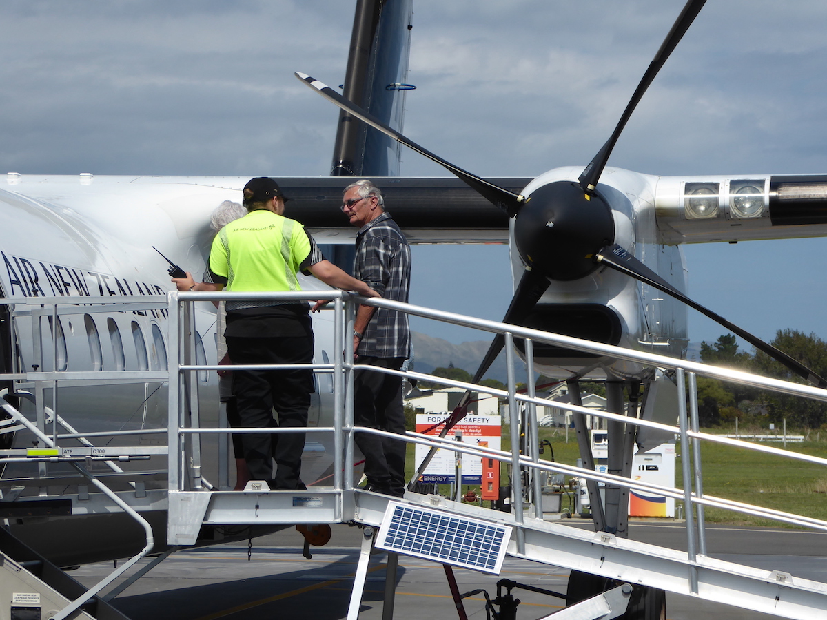 Air New Zealand Leaving Kapiti
